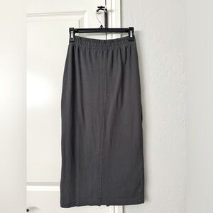 Zara midi skirt. Size S. Gray. Never worn.